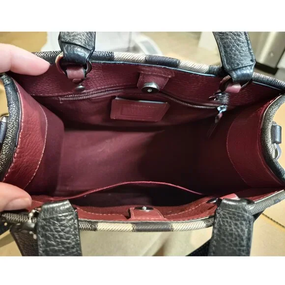 Coach Dempsey Tote 22 Signature Canvas Varsity Stripe Patch Charcoal Black - Picture 3 of 4